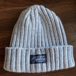 SOLD Red Bull Signature Beanie in Gray knit